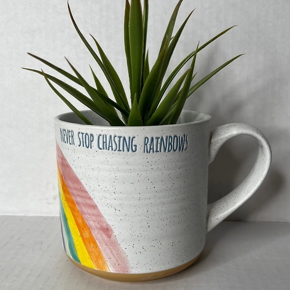 RAINBOW LOVE MUG Never Stop Chasing Rainbows Mug 16 oz Spectrum Designz 2020‎ - Picture 8 of 12